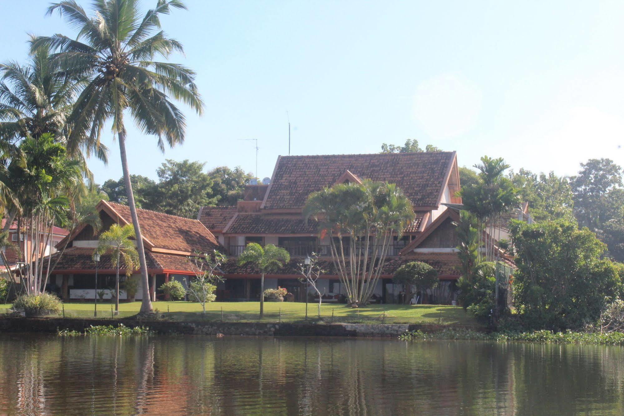 Blue Water Villa Piliyandala Exterior foto